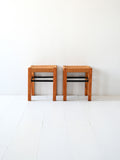 Coppia di sgabelli scandinavi vintage con seduta intrecciata 2