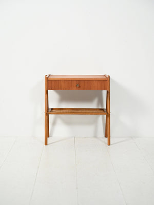 Comodino scandinavo anni 50 in teak con paglia di Vienna 1