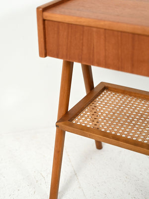 Comodino scandinavo anni 50 in teak con paglia di Vienna 7