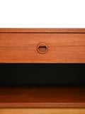 Comodino scandinavo cubico in teak anni Sessanta 4