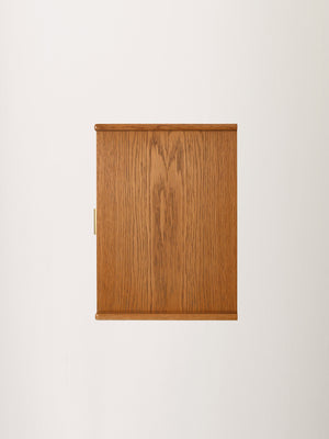 Comodino scandinavo vintage con maniglia in ottone 7