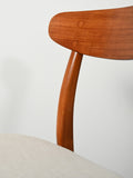 Coppia di sedie scandinave vintage con schienale a mezzaluna 9