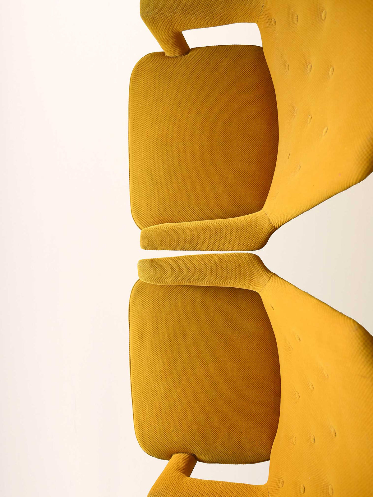 Coppia di poltroncine scandinave vintage anni '50 gialle 7