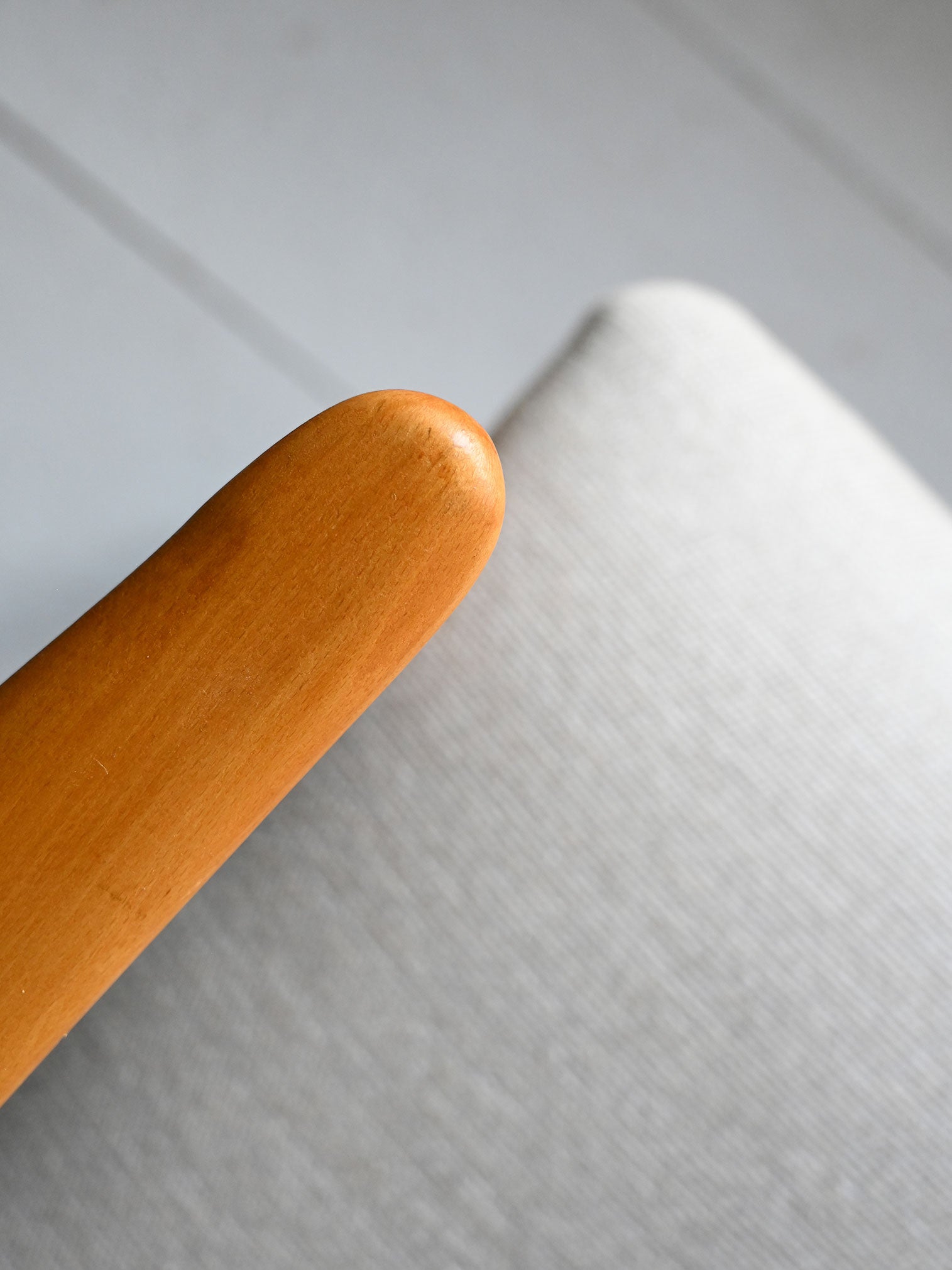 Coppia poltrone scandinave mid-century in rovere 5