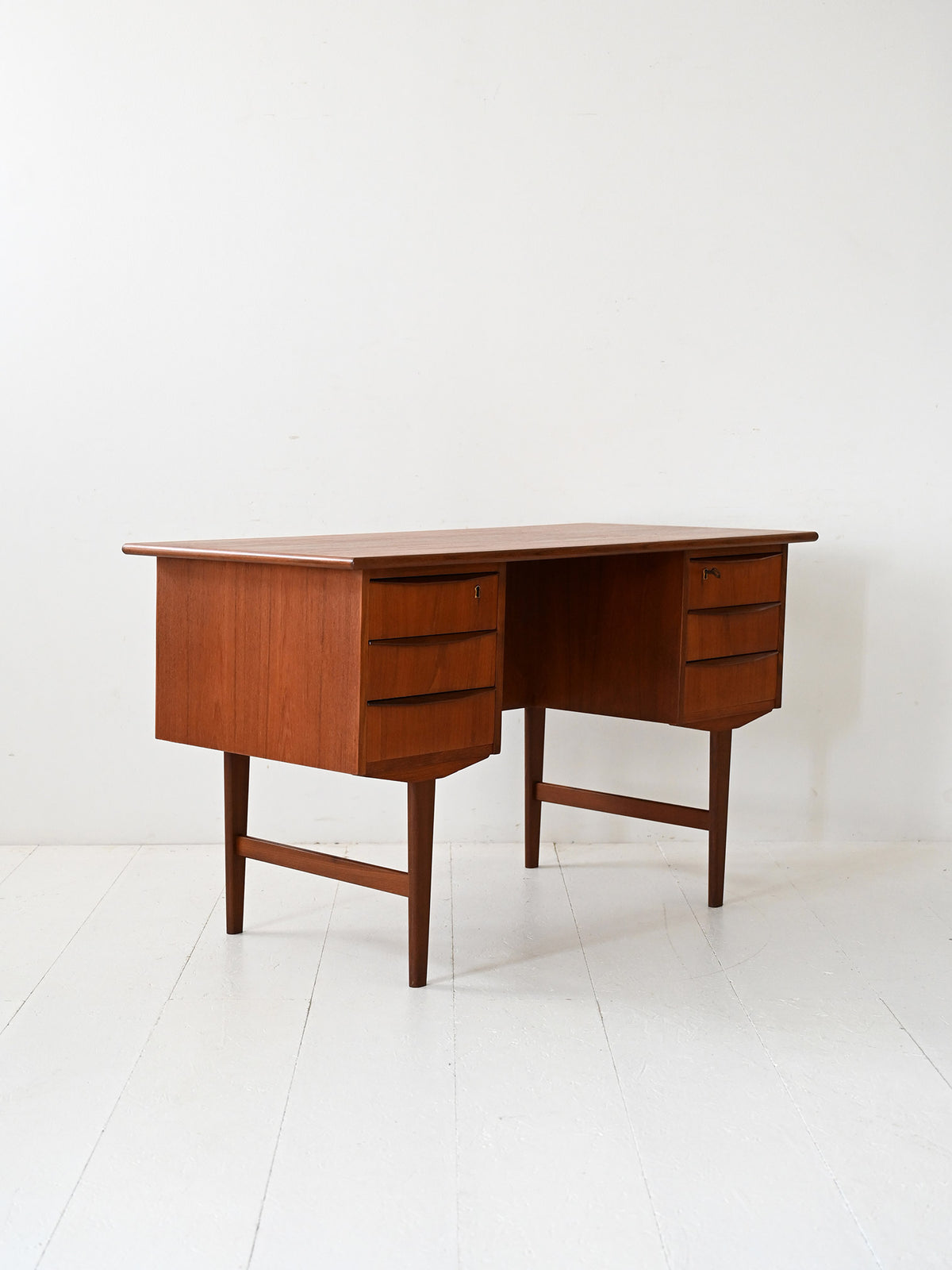 Scrivania danese freestanding anni 50/60 2