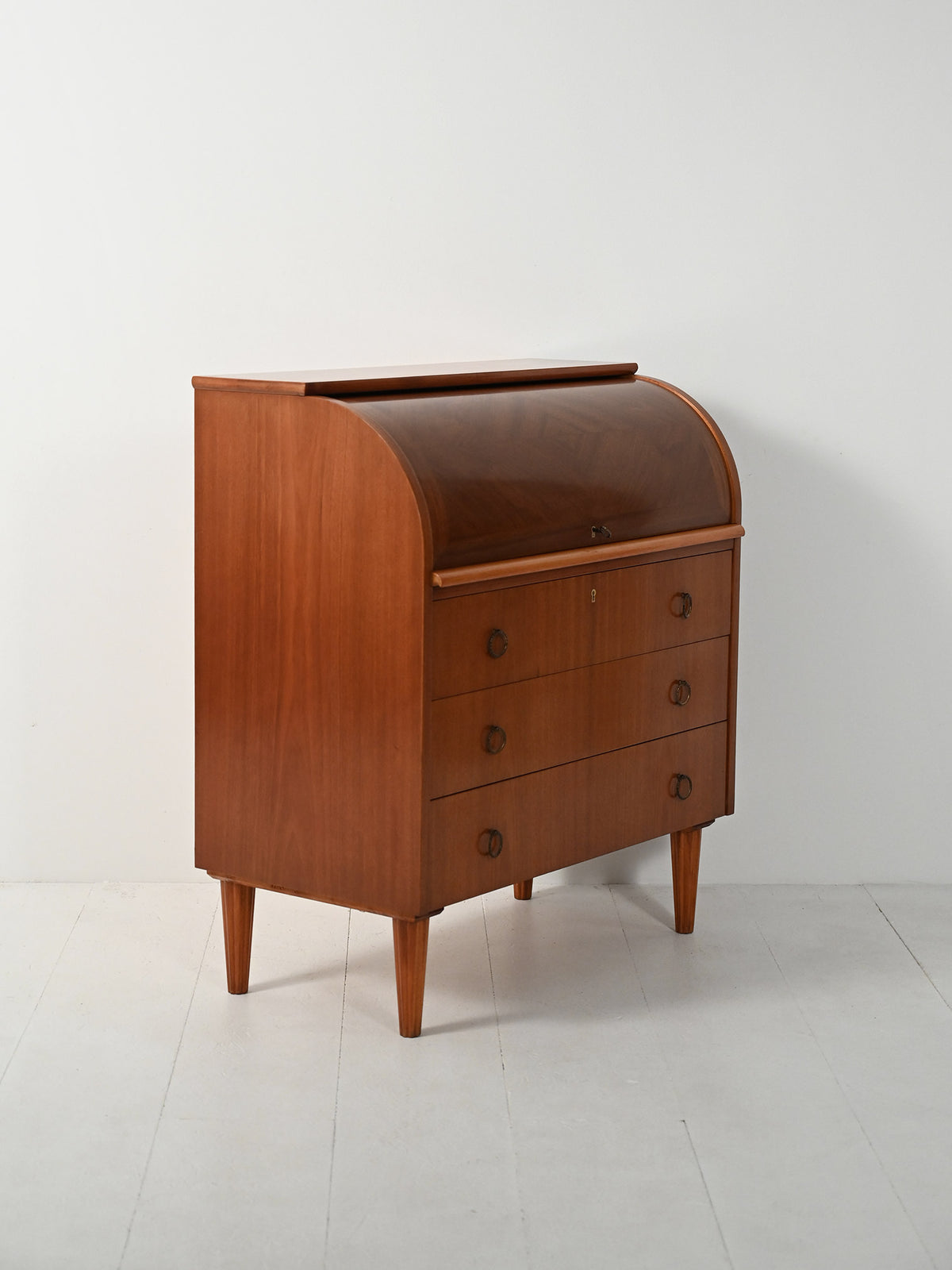 Secrétaire con gambe tornite decorate, anni ’50 3