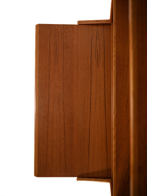 Libreria scandinava in teak con cassetti sospesi 8
