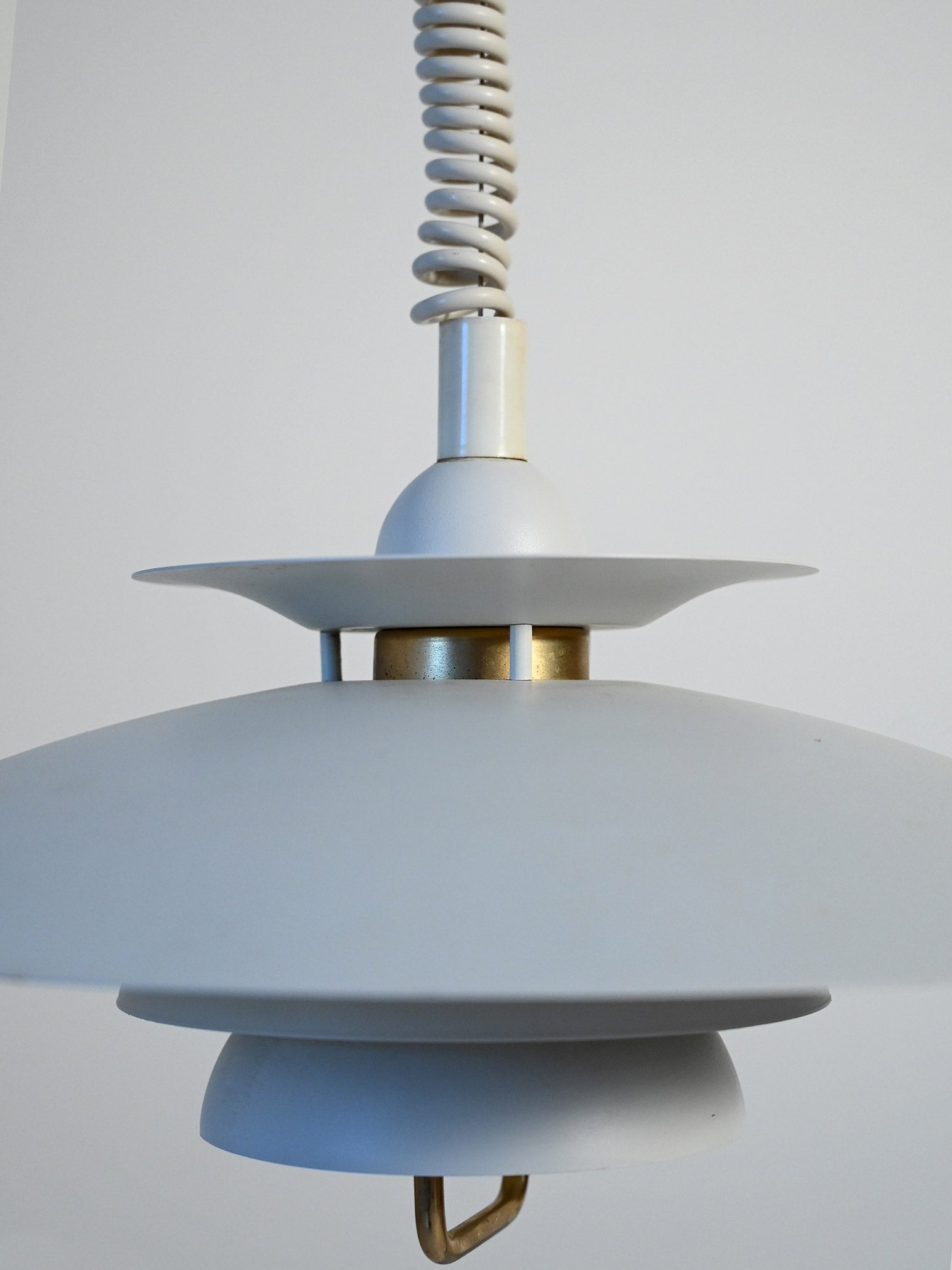 Lampada a sospensione “Lisa” di Eklunds 3