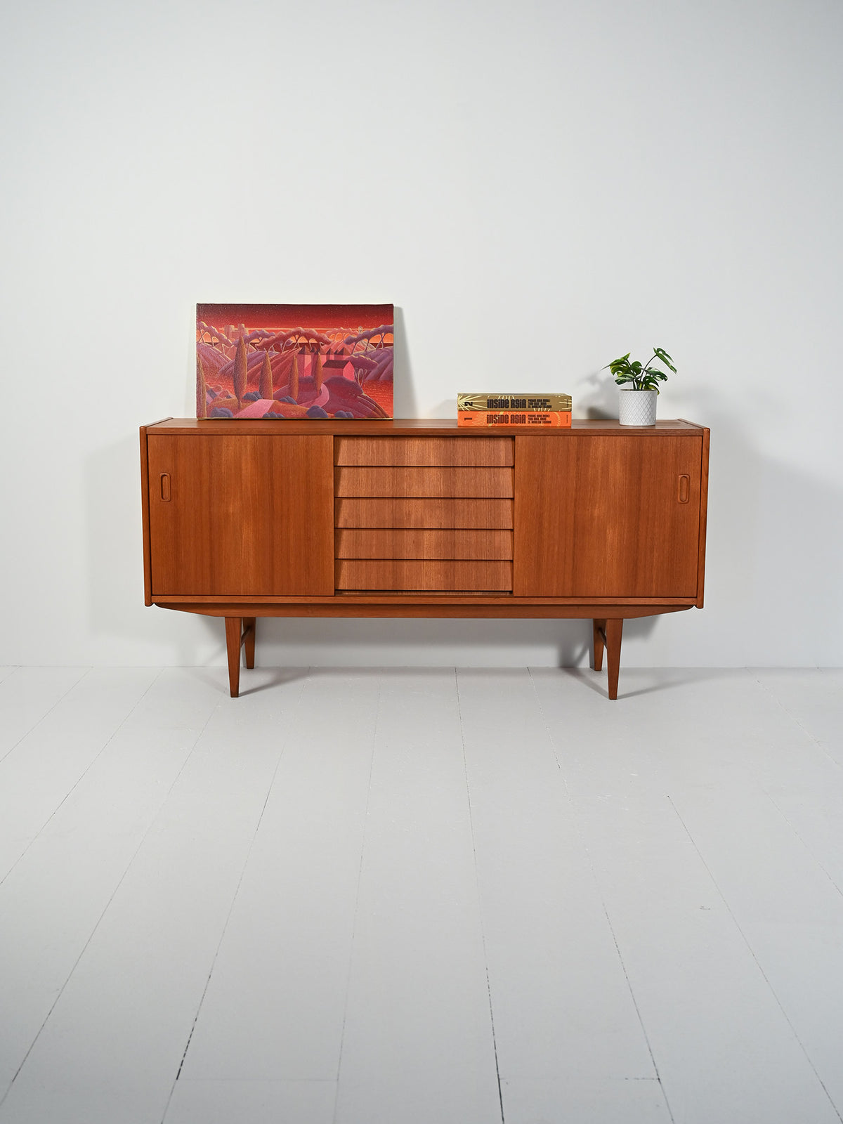 Sideboard scandinavo con cassetti a latta anni 50/60