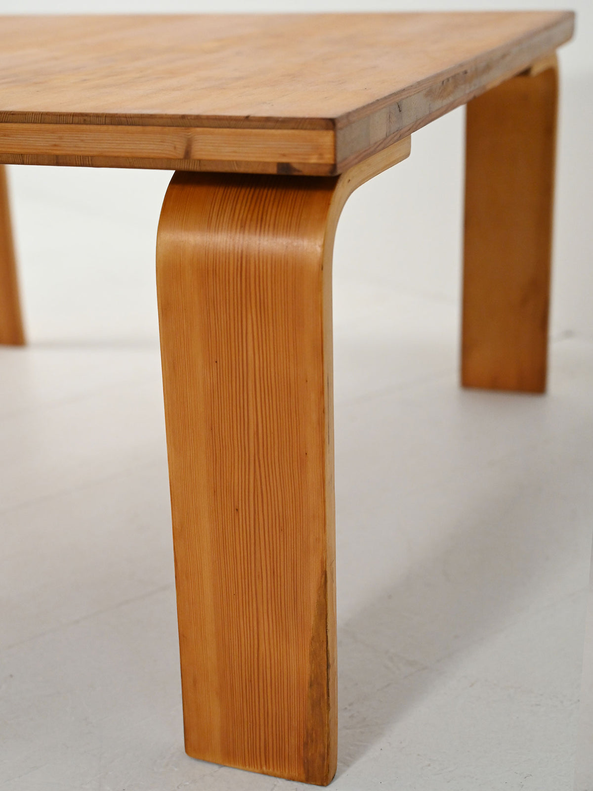 Coffee table pino e rovere anni ’60 7