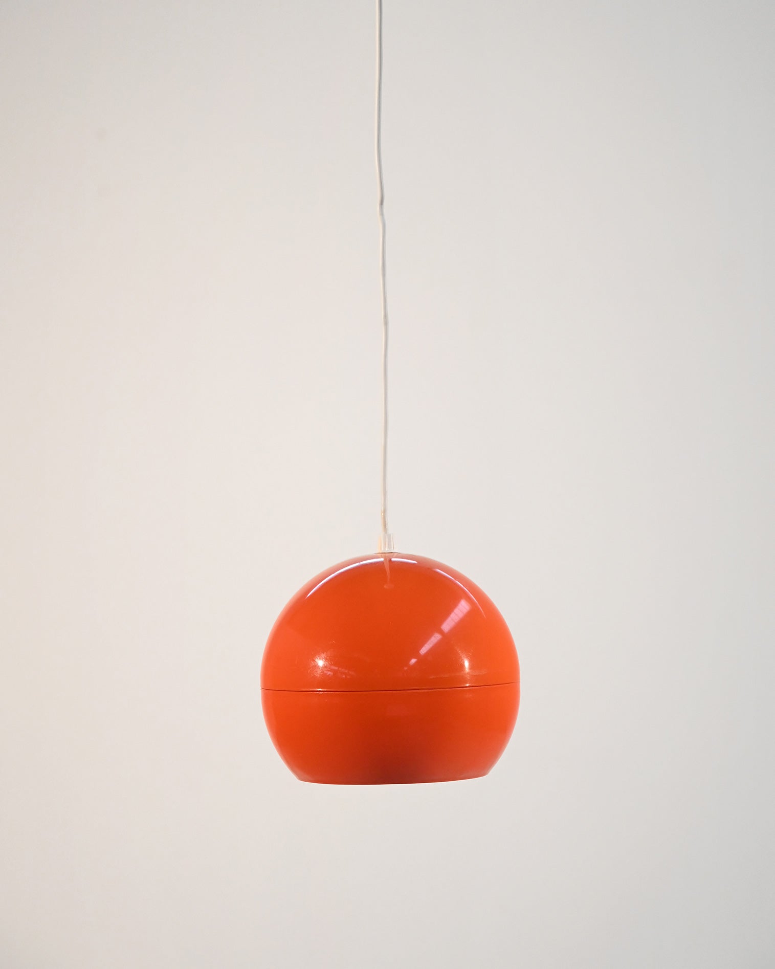 Lampada da soffitto in stile Space Age arancio, anni 60 3