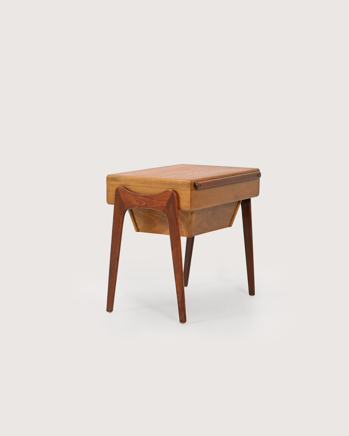Tavolino portalana scandinavo in teak e rovere