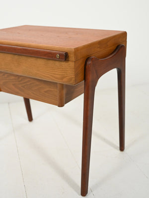 Tavolino portalana scandinavo in teak e rovere 10