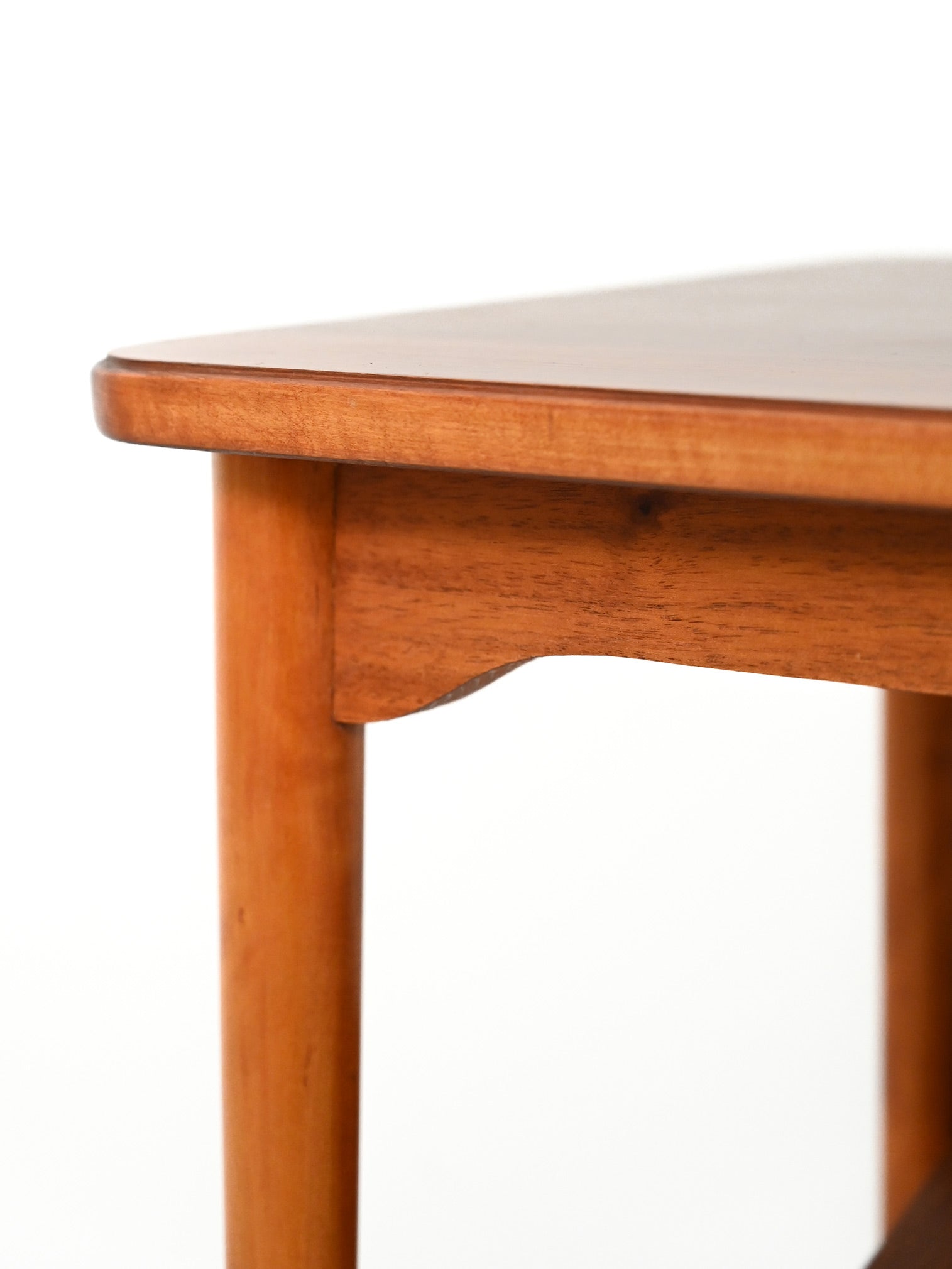 Coffee table scandinavo con mensola espositore