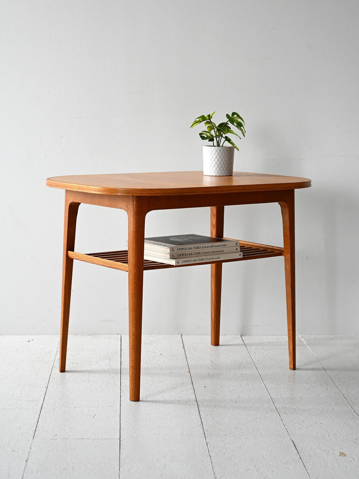 Tavolino da salotto scandinavo anni 60 in rovere