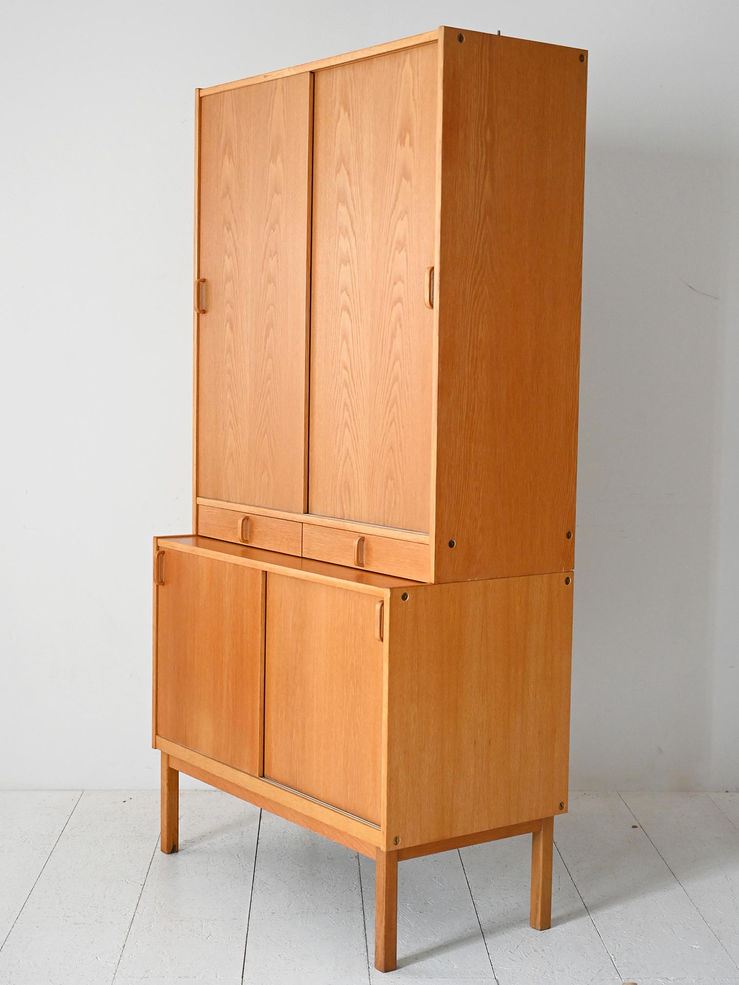 Libreria scandinava Bodafors in rovere 4