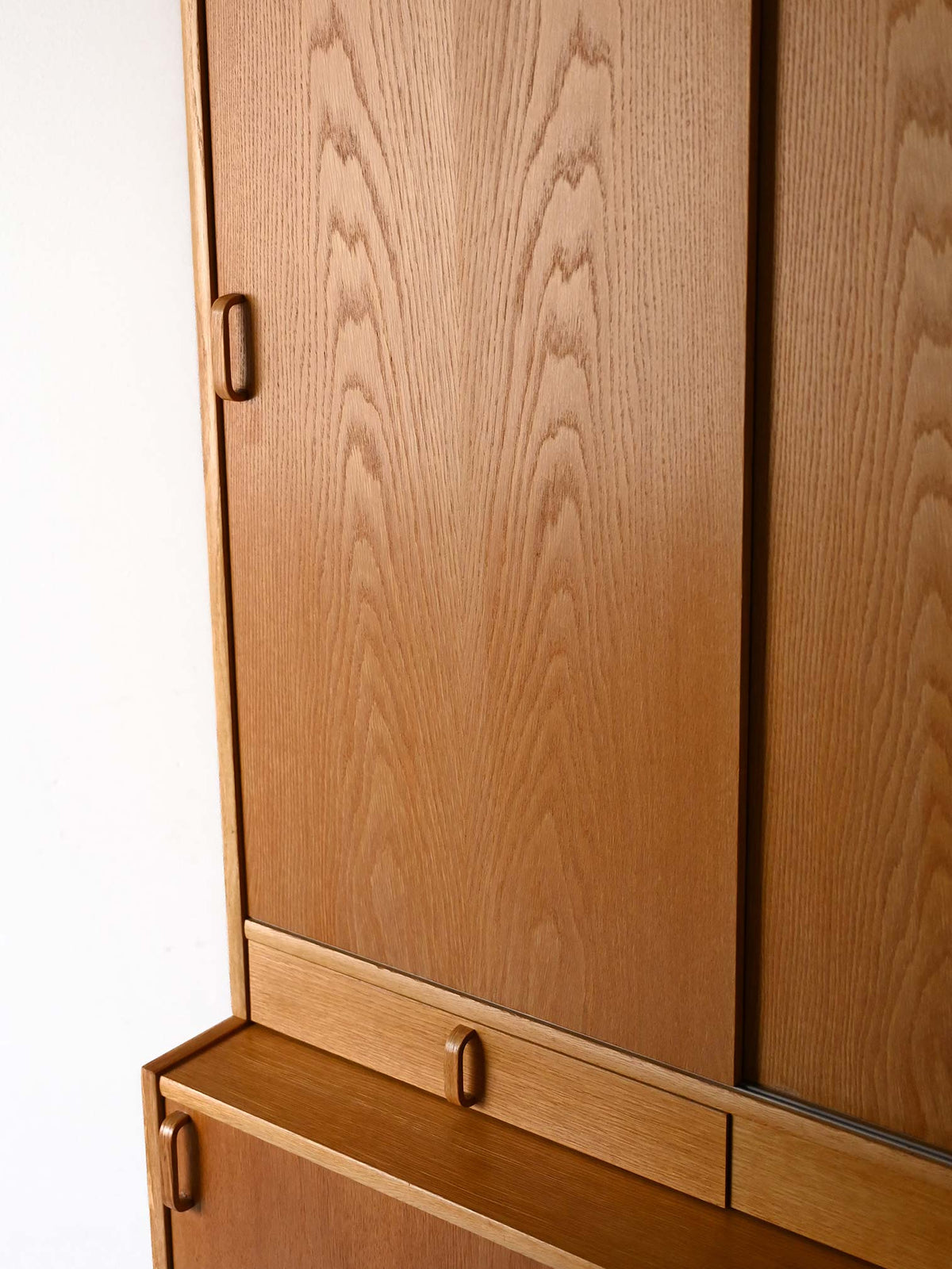 Libreria scandinava Bodafors in rovere 9