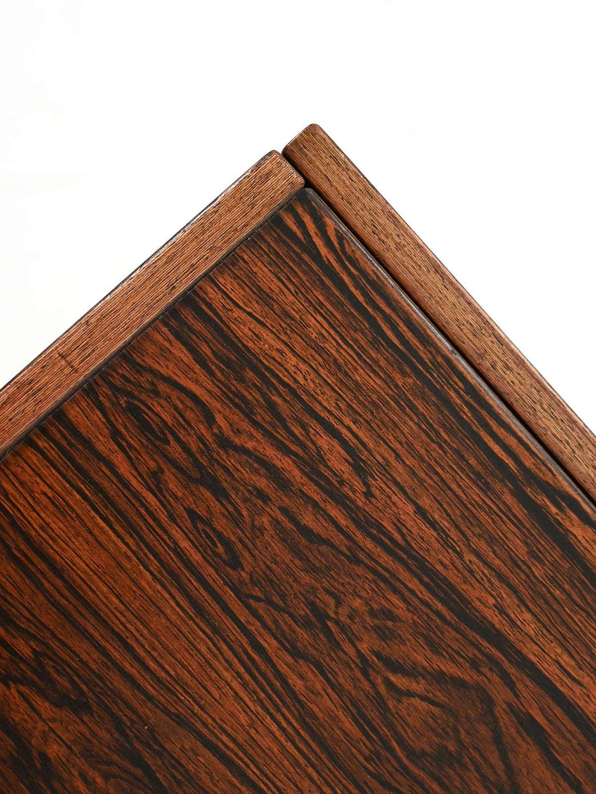 Cabinet danese Denka effetto palissandro 7