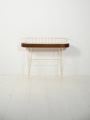 Portafiori scandinavo ovale in metallo e teak 1
