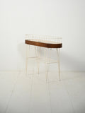 Portafiori scandinavo ovale in metallo e teak 3