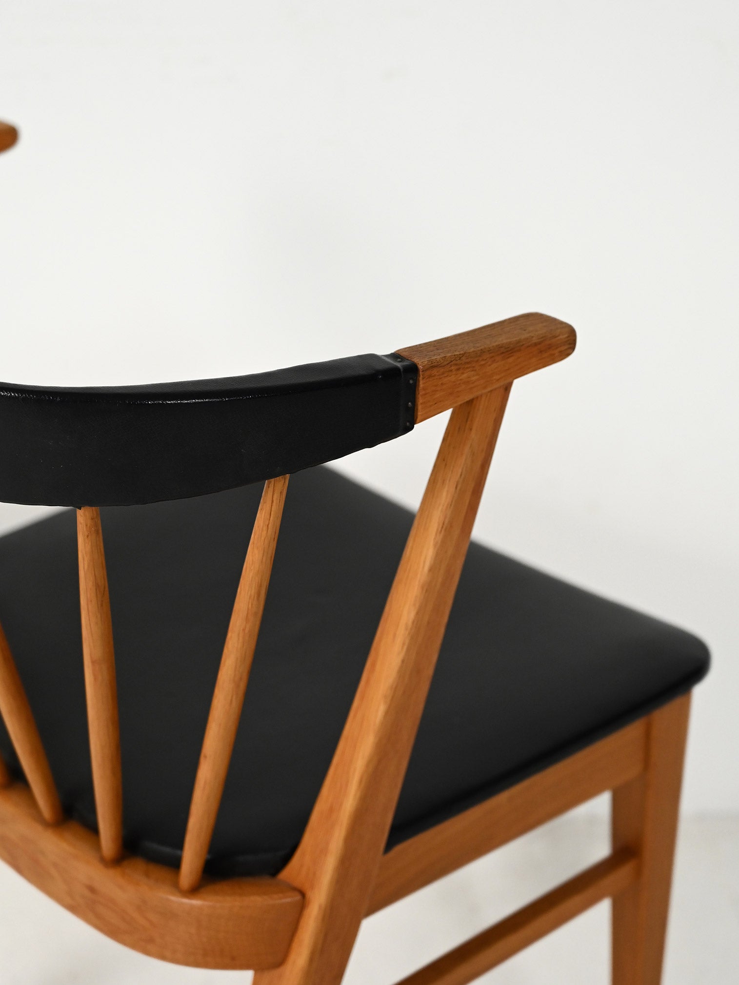 Poltroncina “406” di Bertil Fridhagen