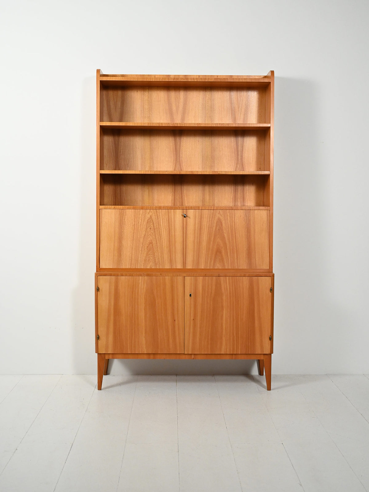 Libreria scandinava in olmo anni 30-40 2