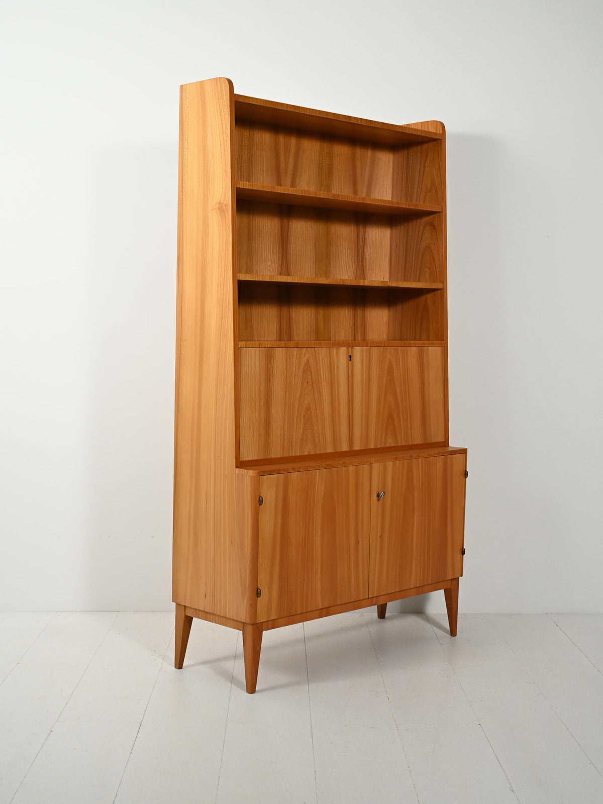 Libreria scandinava in olmo anni 30-40 4
