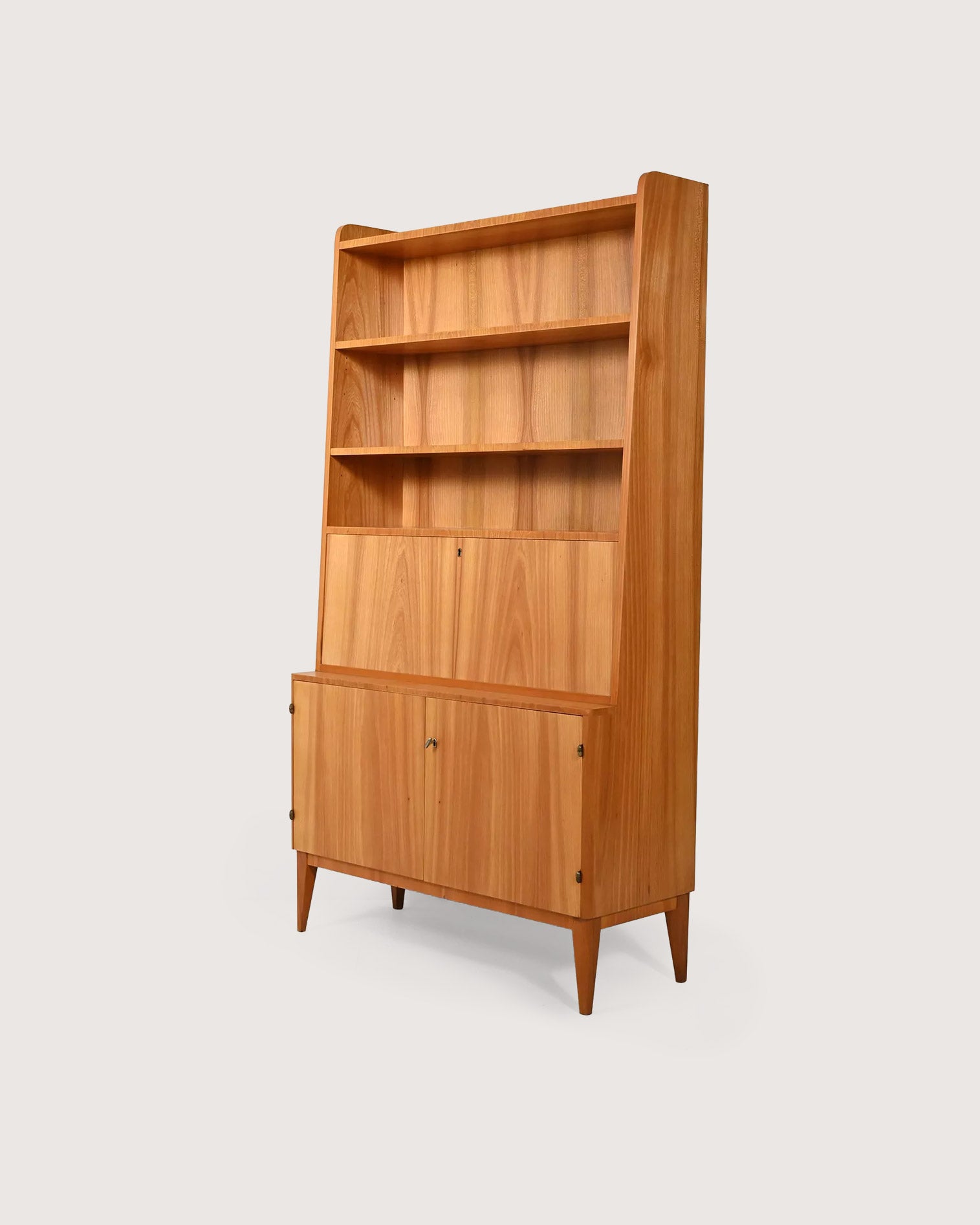Libreria scandinava in olmo anni 30-40