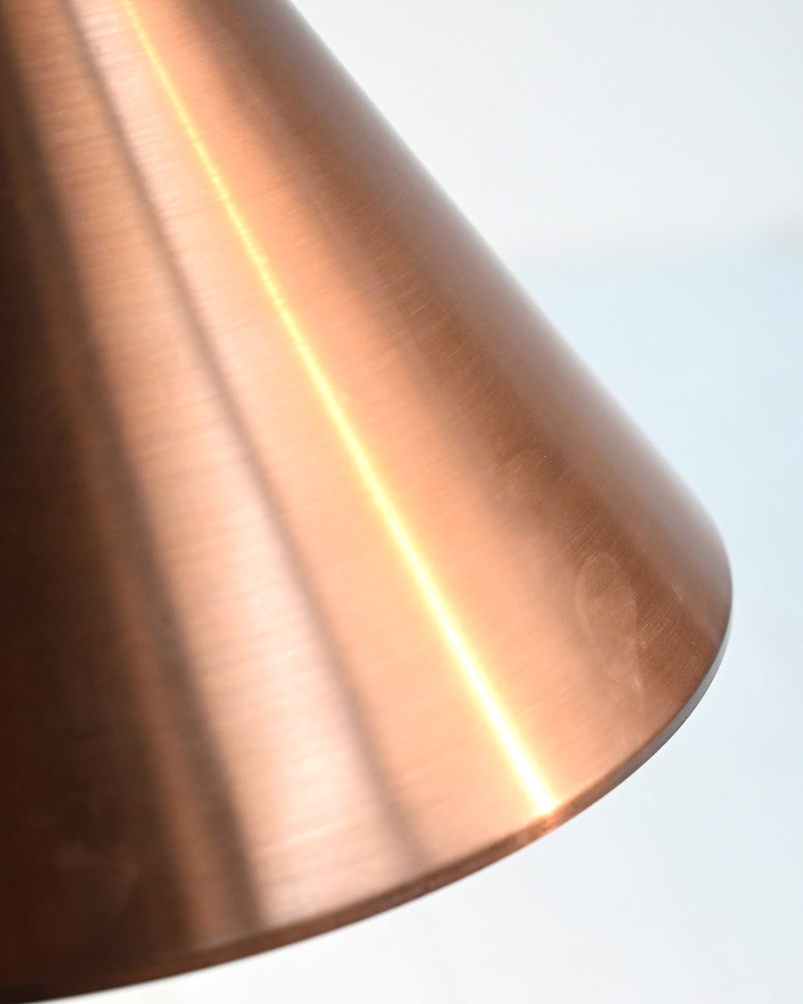 Lampada da soffitto modello “Biljard” di Arne Jacobsen per Louis Poulsen, anni ’60