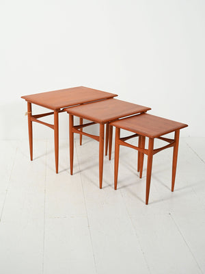 Tavolini ad incastro scandinavi anni 50–60 in teak 3
