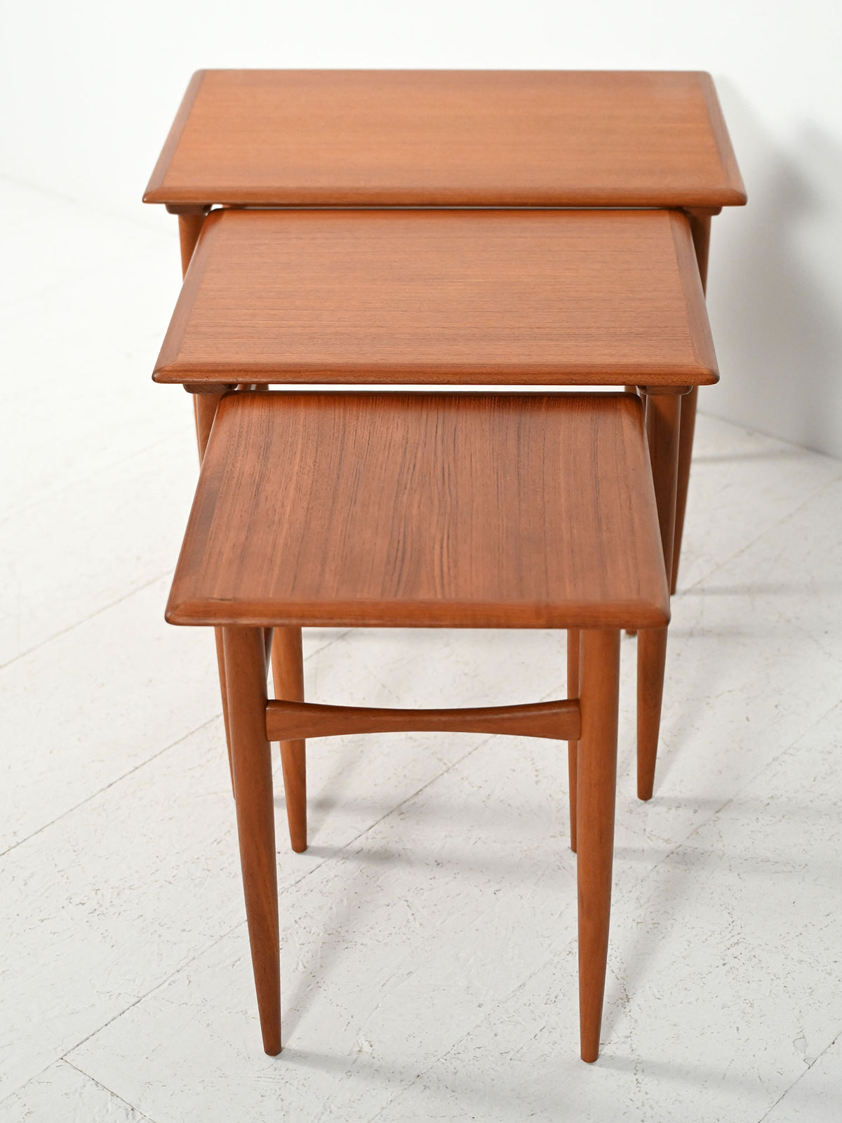 Tavolini ad incastro scandinavi anni 50–60 in teak 6