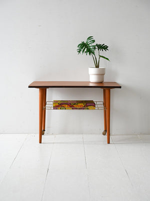 Coffee table scandinavo vintage in teak con mensola in ottone