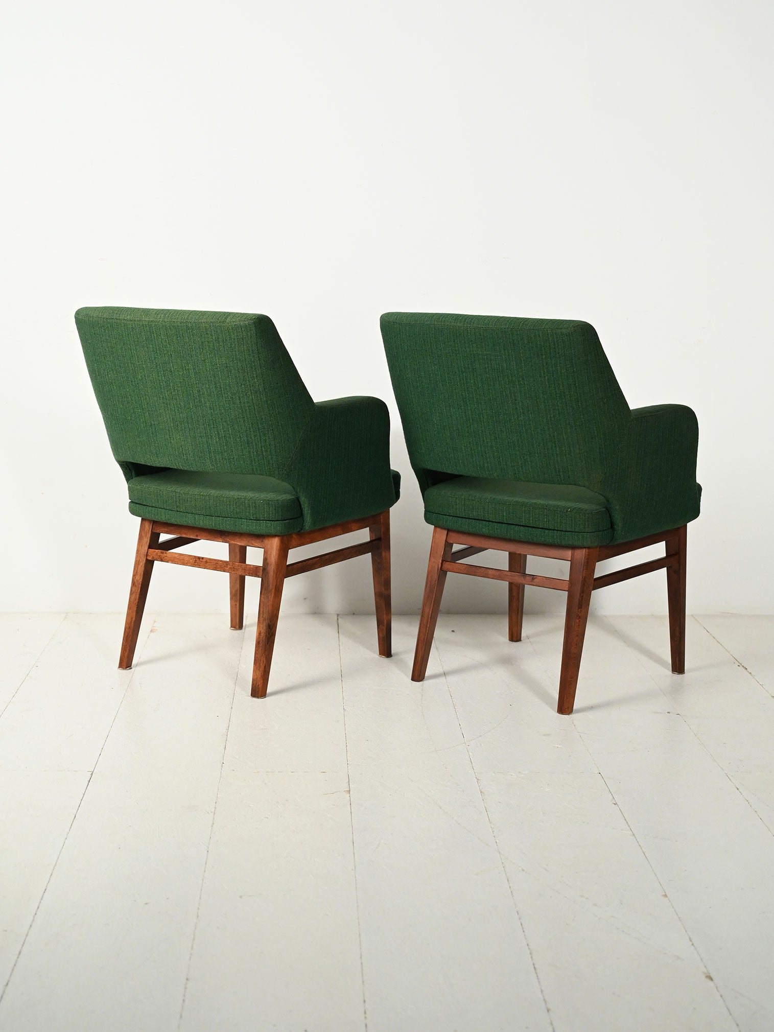 Coppia di poltroncine verdi Oslosund di Kinnarps anni ’50 3