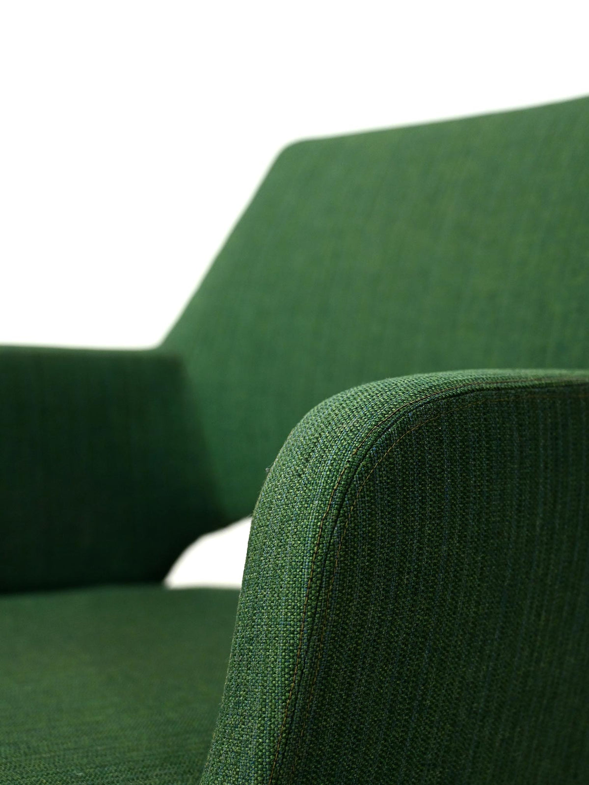 Coppia di poltroncine verdi Oslosund di Kinnarps anni ’50 7