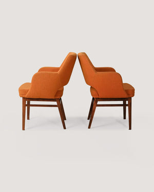 Coppia di poltroncine Oslosund di Kinnarps arancioni anni ’50