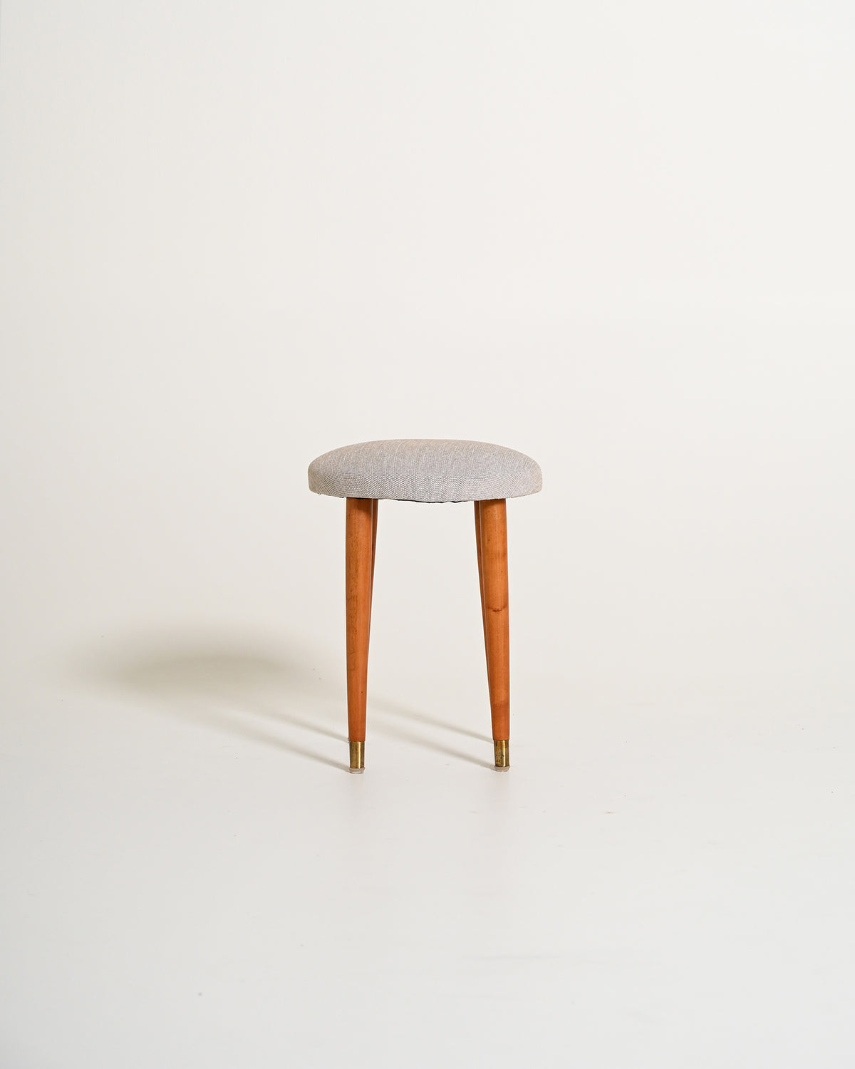 Sgabello imbottito in teak, anni '50