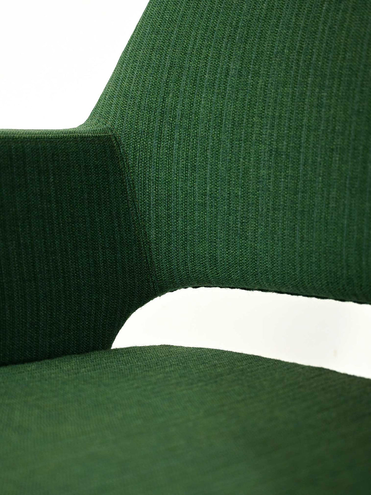 Poltroncina Oslosund di Kinnarps verde foresta anni ’50 5