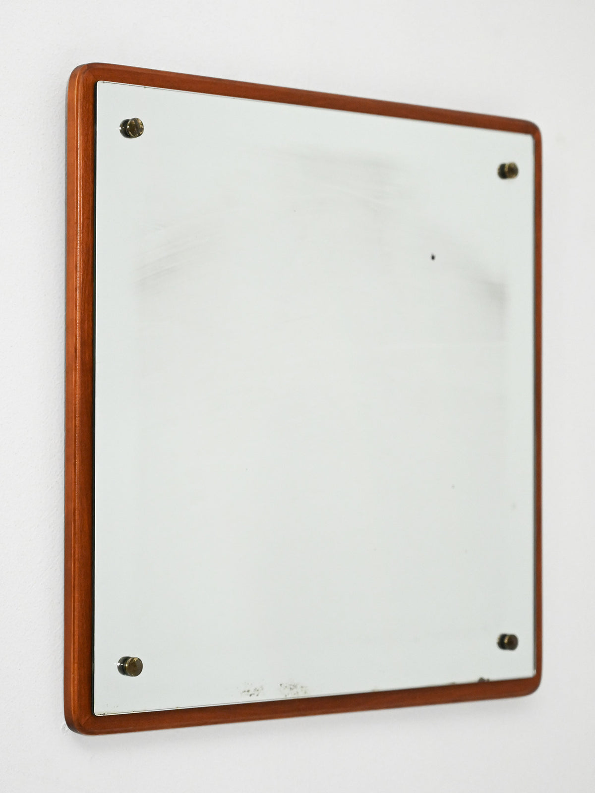 Specchio quadrato anni 60–70 in teak 1