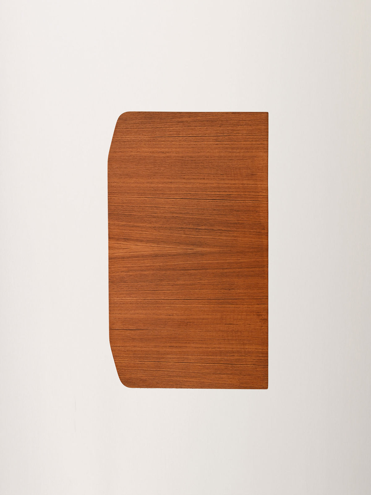 Comodino scandinavo in teak dalla silouhette allungata 8