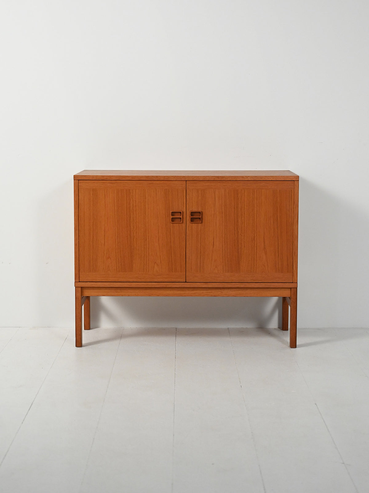 Cabinet scandinavo anni ’60 in teak 1