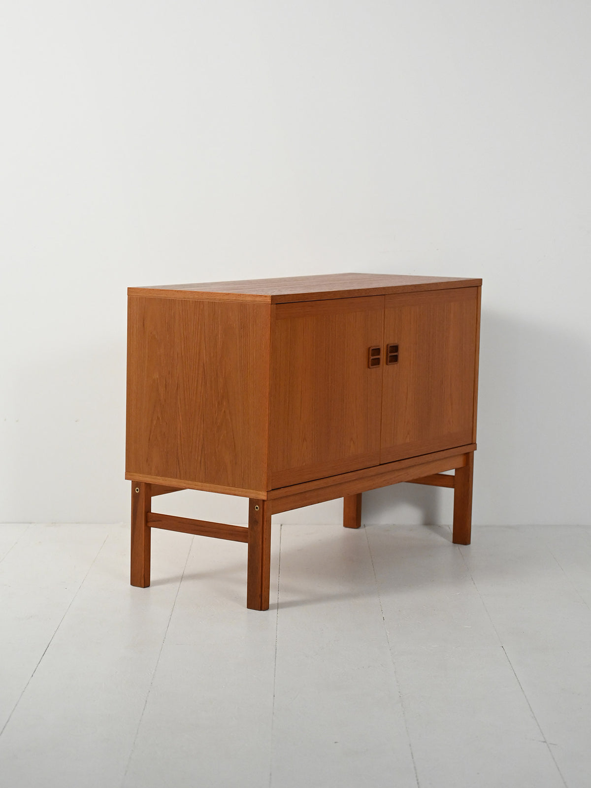 Cabinet scandinavo anni ’60 in teak 4