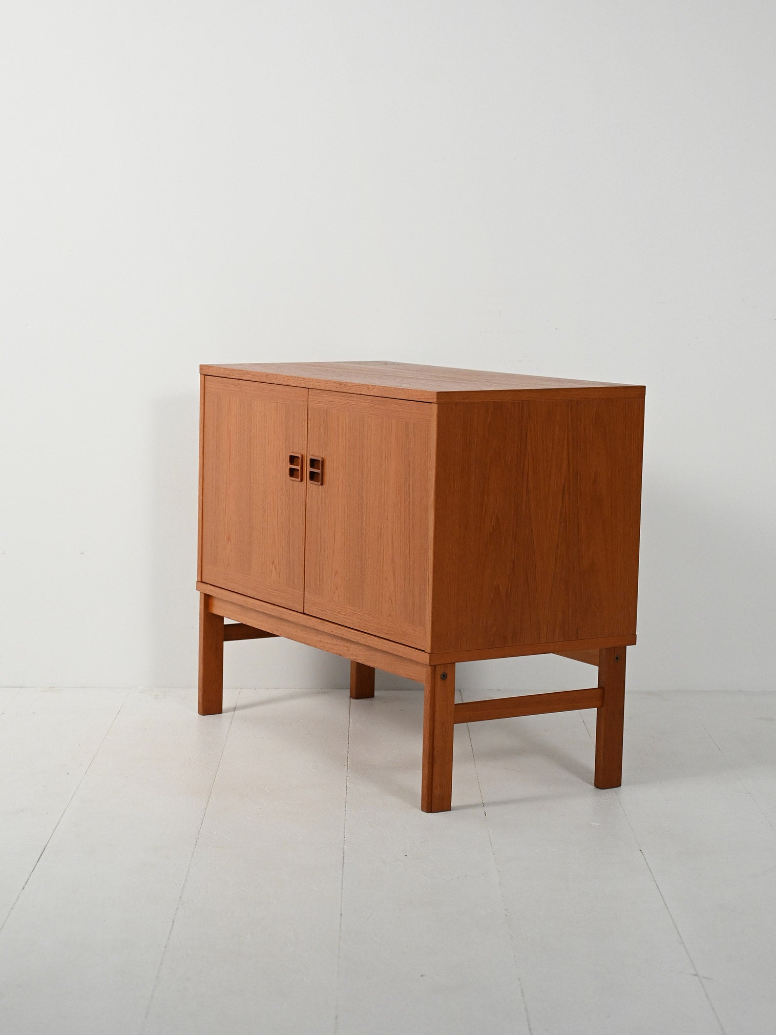 Cabinet scandinavo anni ’60 in teak 5