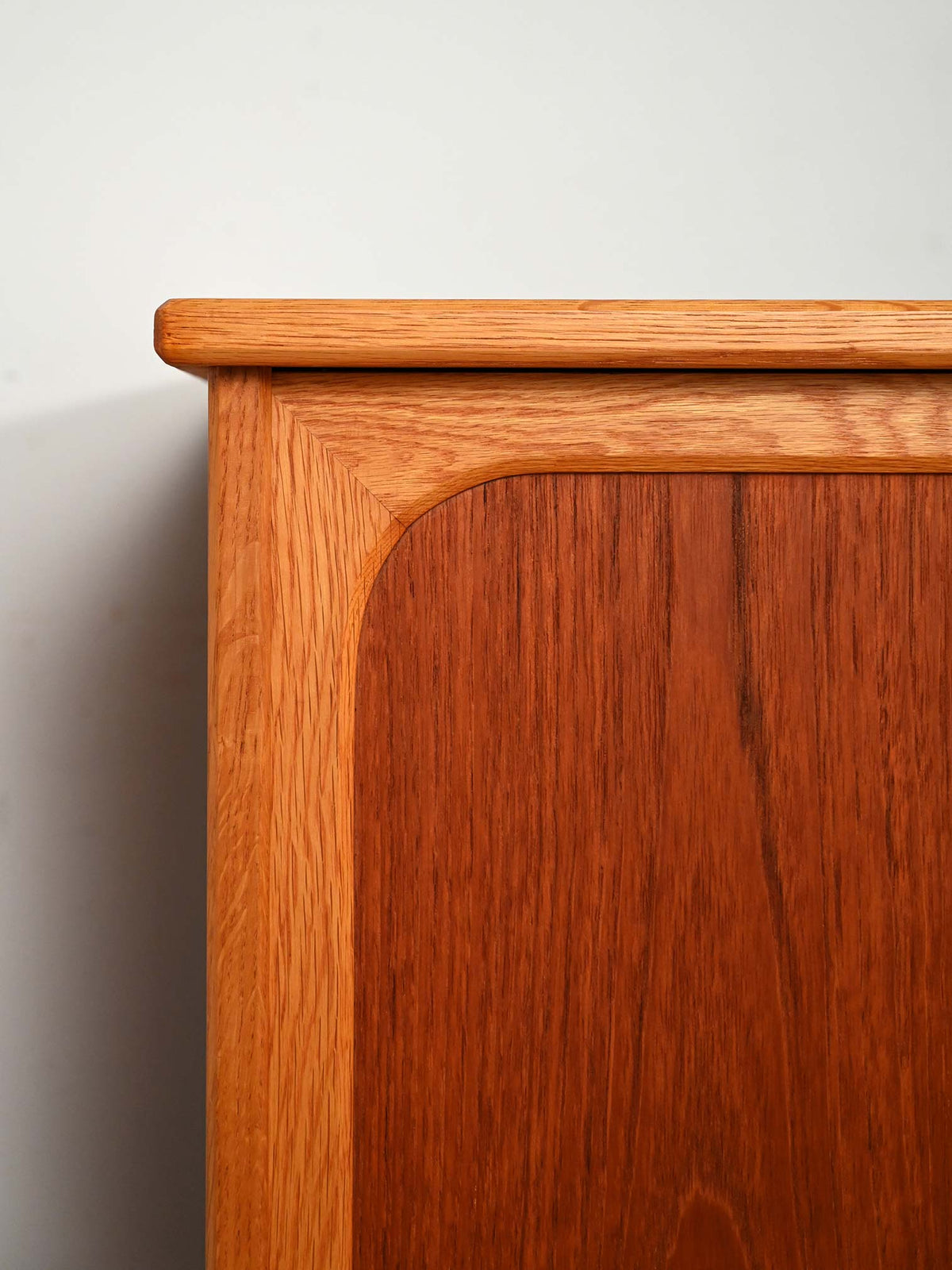 Sideboard scandinavo in teak e rovere 5