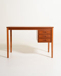 Scrivania scandinava in teak con cassetti mobili, anni '60