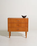 Comodino scandinavo con tre cassetti, anni '50/'60