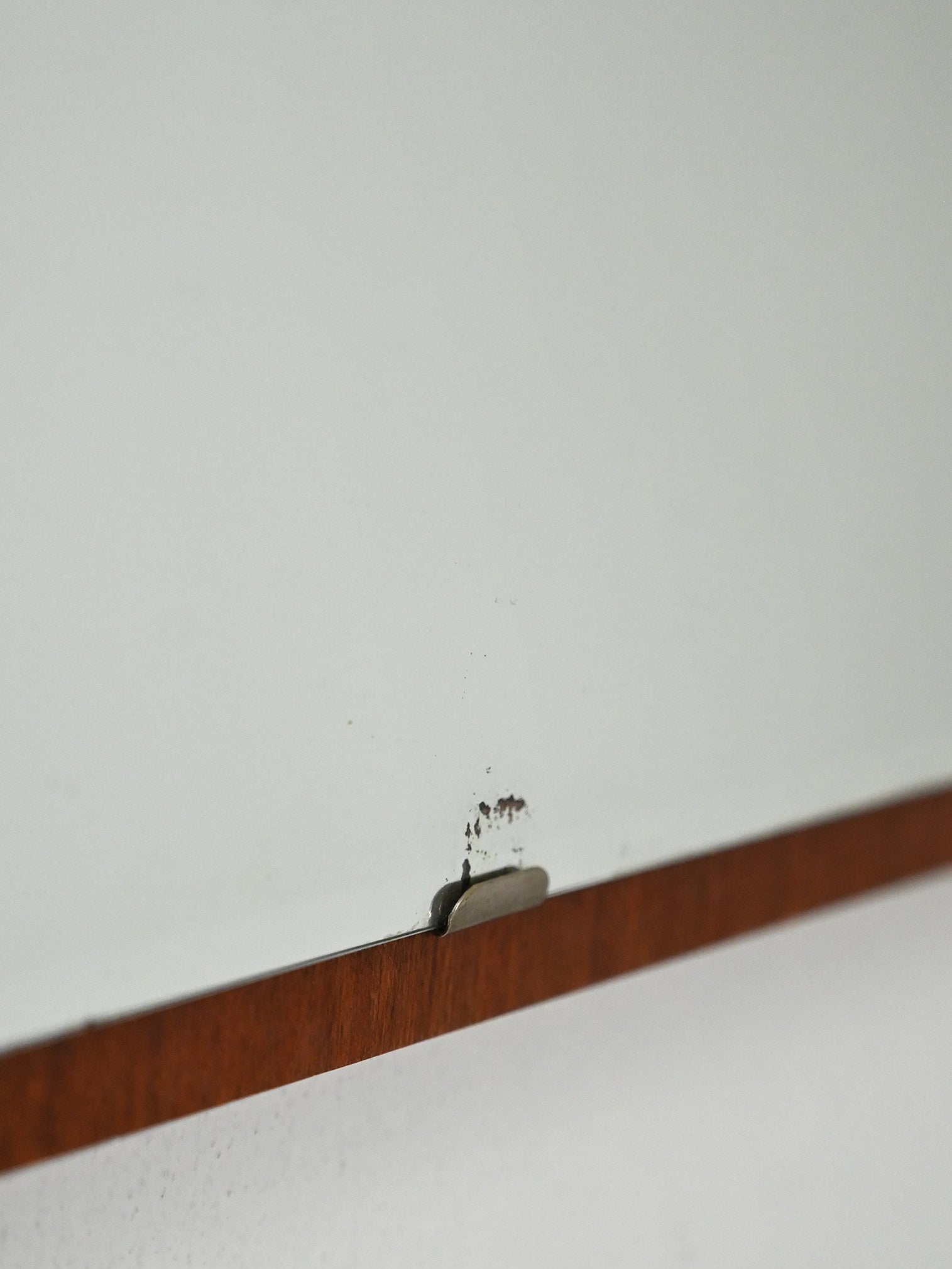 Specchio scandinavo con cornice in teak 2