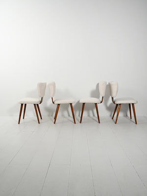 Set di quattro sedie scandinave in lana bouclé 3