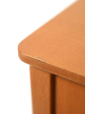 Coppia di comodini scandinavi in faggio 5