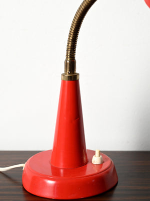 Lampada da tavolo rossa prodotta da Gemi rossa anni ’60 4