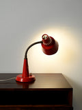 Lampada da tavolo rossa prodotta da Gemi rossa anni ’60 2